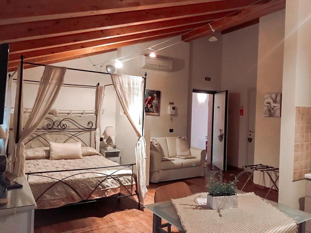 Residence Ca Di Capri บุสโซเลงโก ภายนอก รูปภาพ