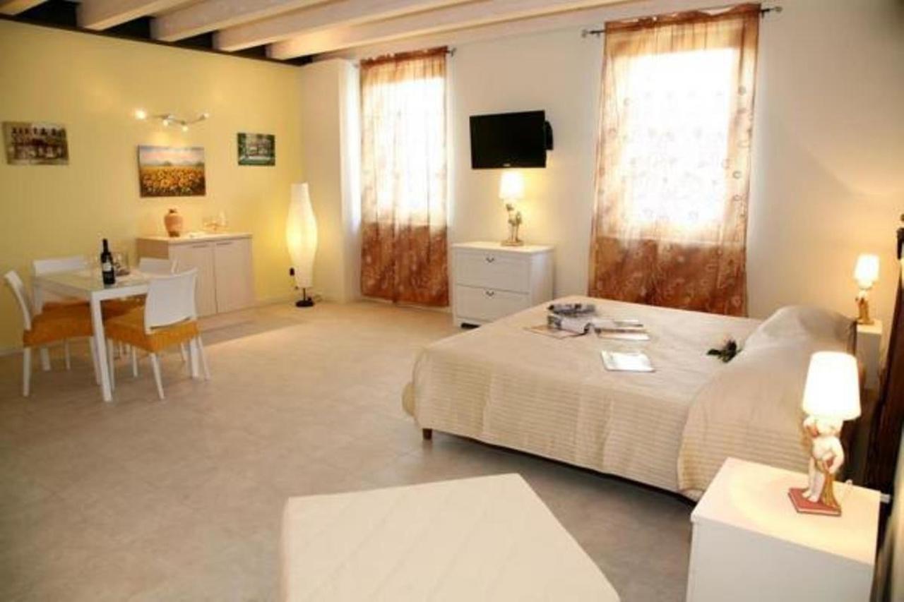 Residence Ca Di Capri บุสโซเลงโก ภายนอก รูปภาพ