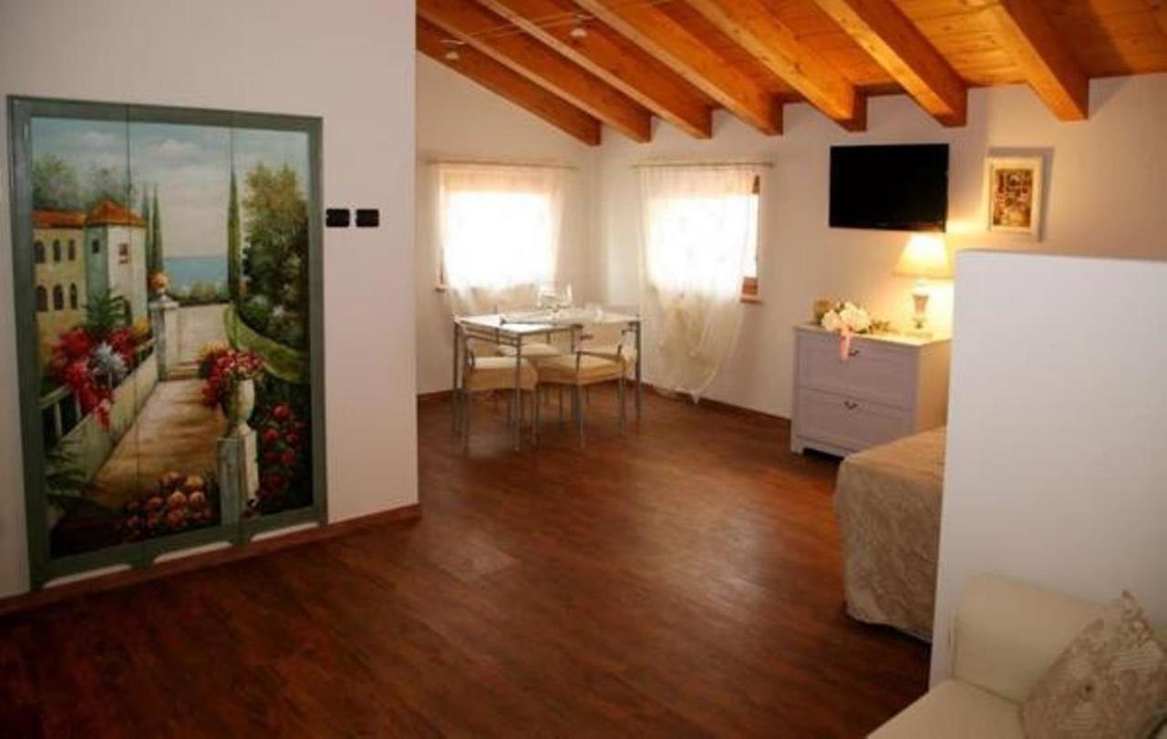 Residence Ca Di Capri บุสโซเลงโก ภายนอก รูปภาพ