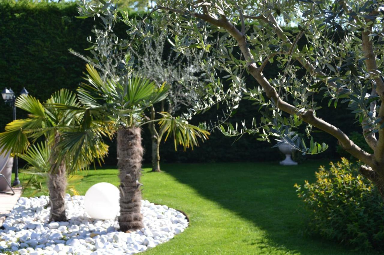 Residence Ca Di Capri บุสโซเลงโก ภายนอก รูปภาพ
